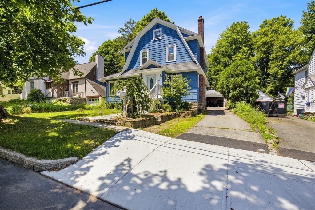 52 Eagle Road Worcester, MA 01605 - Photo 4 of 42