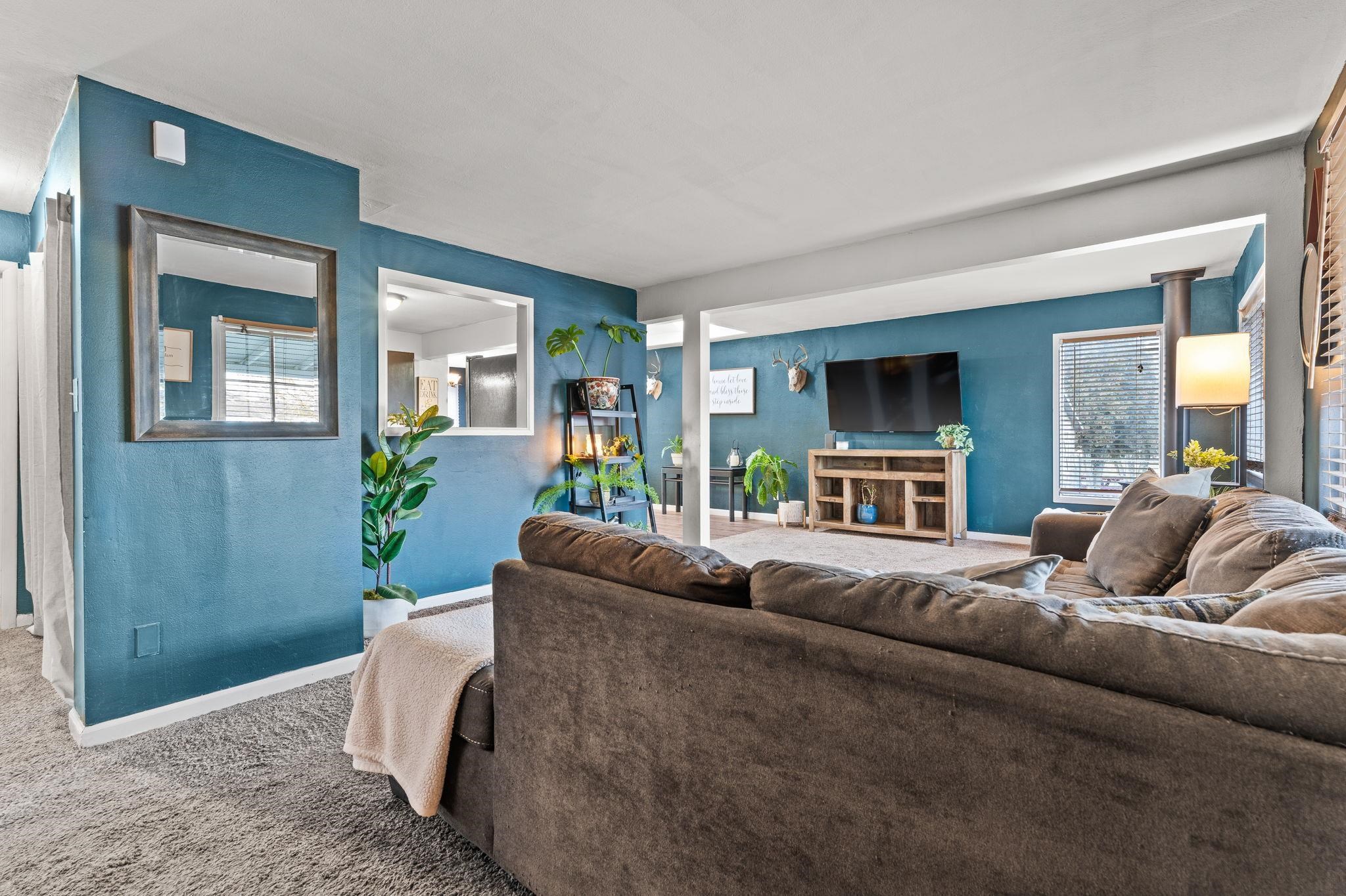 606 South Virginia Road Spokane Valley, WA 99216 - Photo 3 of 34 Gallery Image 3