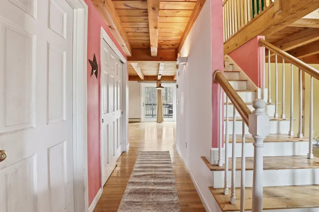 $699,900 | 7 Bartlett Road, Brentwood, NH 03833