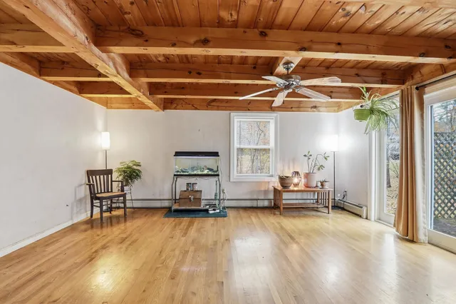 $699,900 | 7 Bartlett Road, Brentwood, NH 03833