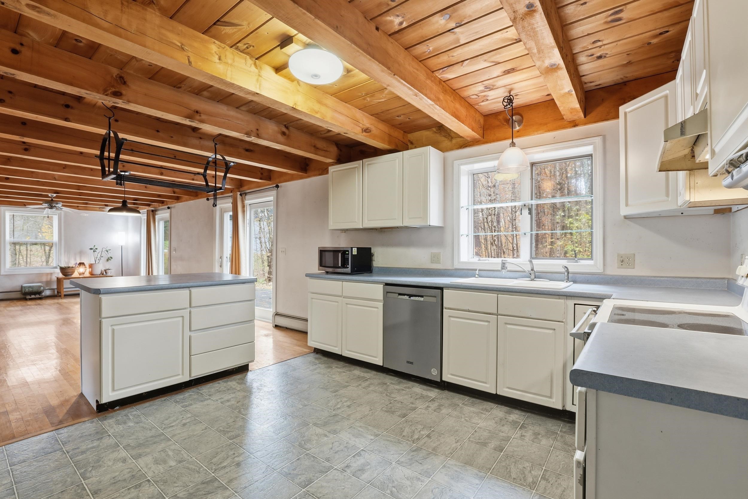 7 Bartlett Road Brentwood, NH 03833 - Photo 16 of 40