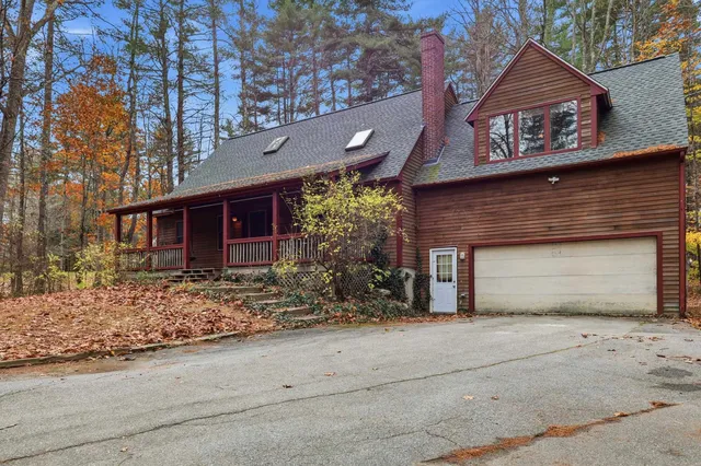 $699,900 | 7 Bartlett Road, Brentwood, NH 03833