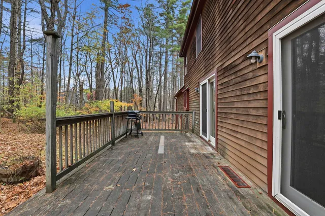 $699,900 | 7 Bartlett Road, Brentwood, NH 03833