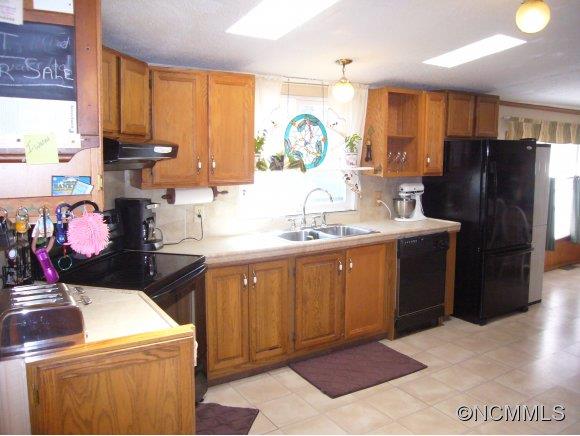 451 Don Felmet Road Marshall, NC 28753 - Photo 12 of 24 Gallery Image 12