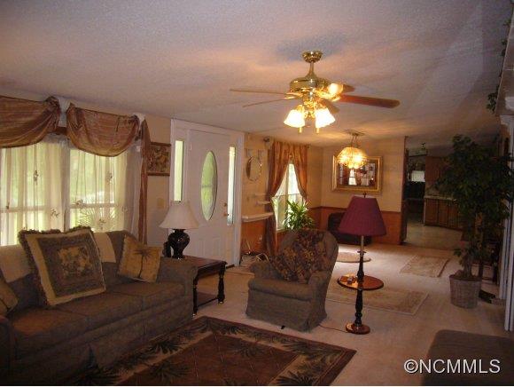 451 Don Felmet Road Marshall, NC 28753 - Photo 3 of 24 Gallery Image 3