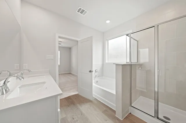 $284,900 | 3609 Crawford Street, Bay City, TX 77414