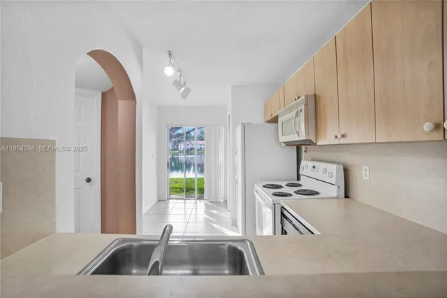 $1,600 | 1250 Southeast 29th Street, Unit 10558, Homestead, FL 33035