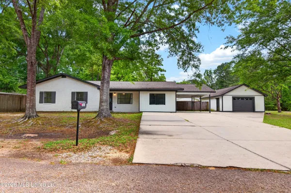 $225,000 | 1604 Williams Drive, Leakesville, MS 39451