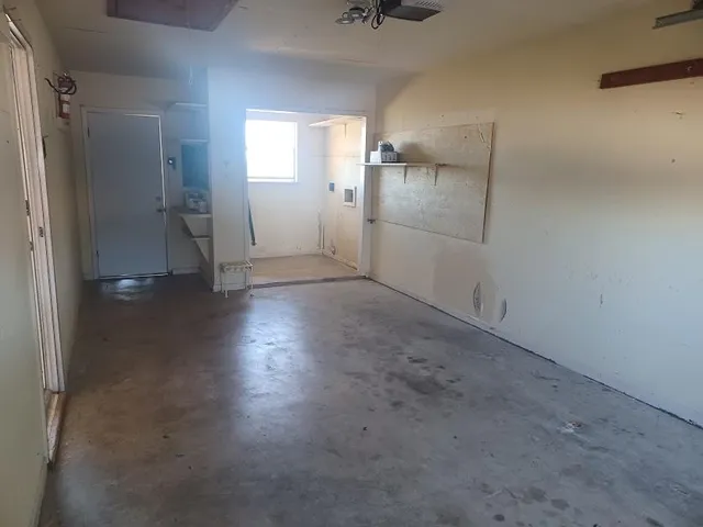 $1,500 | 118 Village Drive, Kerrville, TX 78028