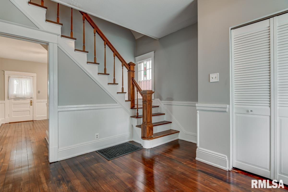 407 South Adelia Street Springfield, IL 62704 - Photo 5 of 38 Gallery Image 5