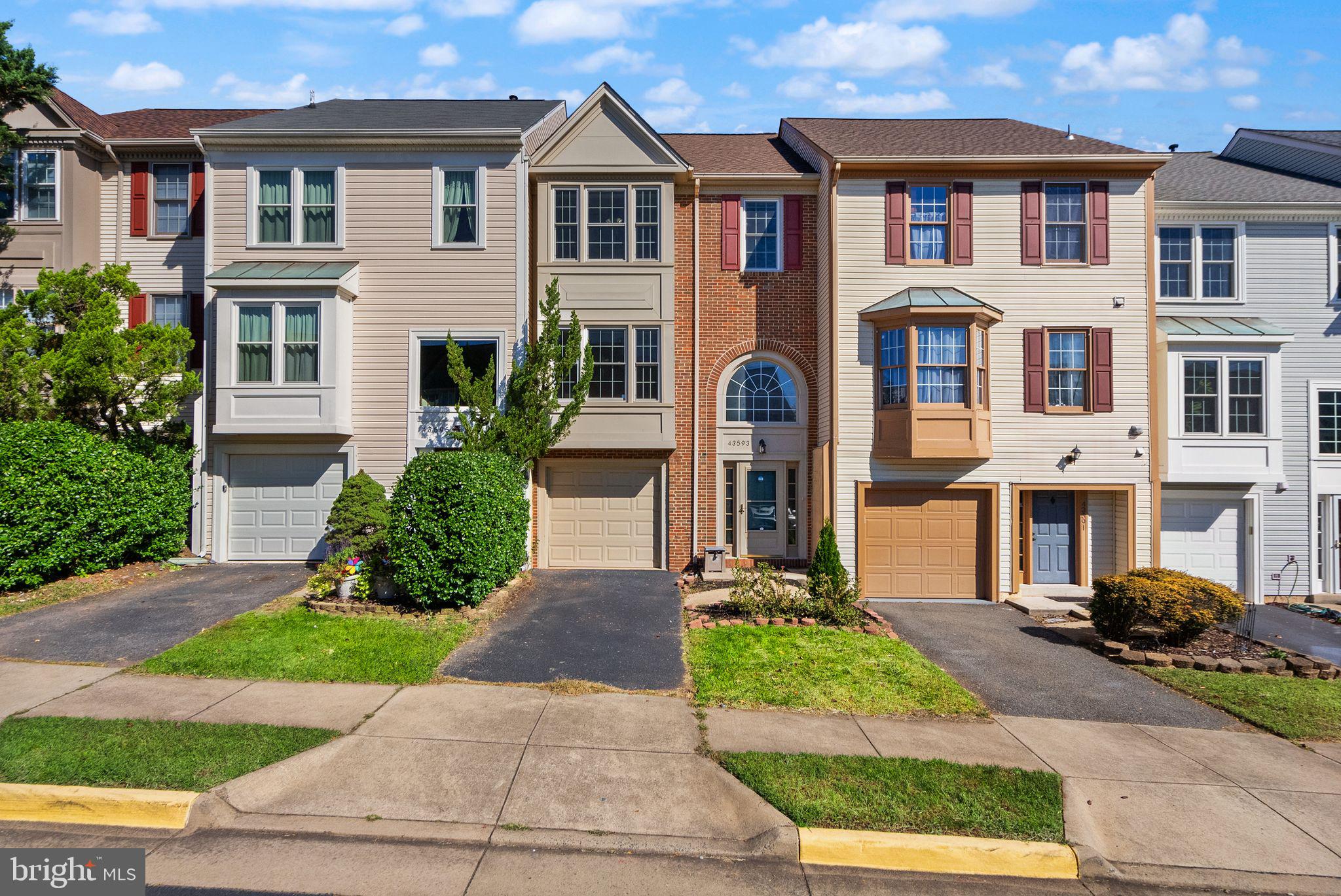 43593 Blacksmith Square Ashburn, VA 20147 - Photo 2 of 37 Welcome Home to 43593 Blacksmith Square