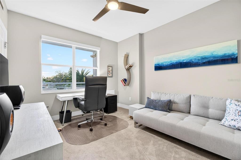 1325 Snell Isle Boulevard Northeast, Unit 302 St. Petersburg, FL 33704 - Photo 29 of 62
