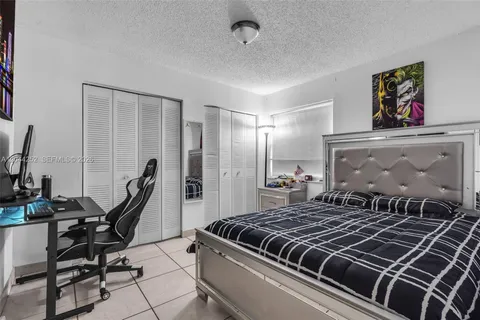 $290,000 | 8186 Northwest 98th Terrace, Unit 132, Hialeah Gardens, FL 33016