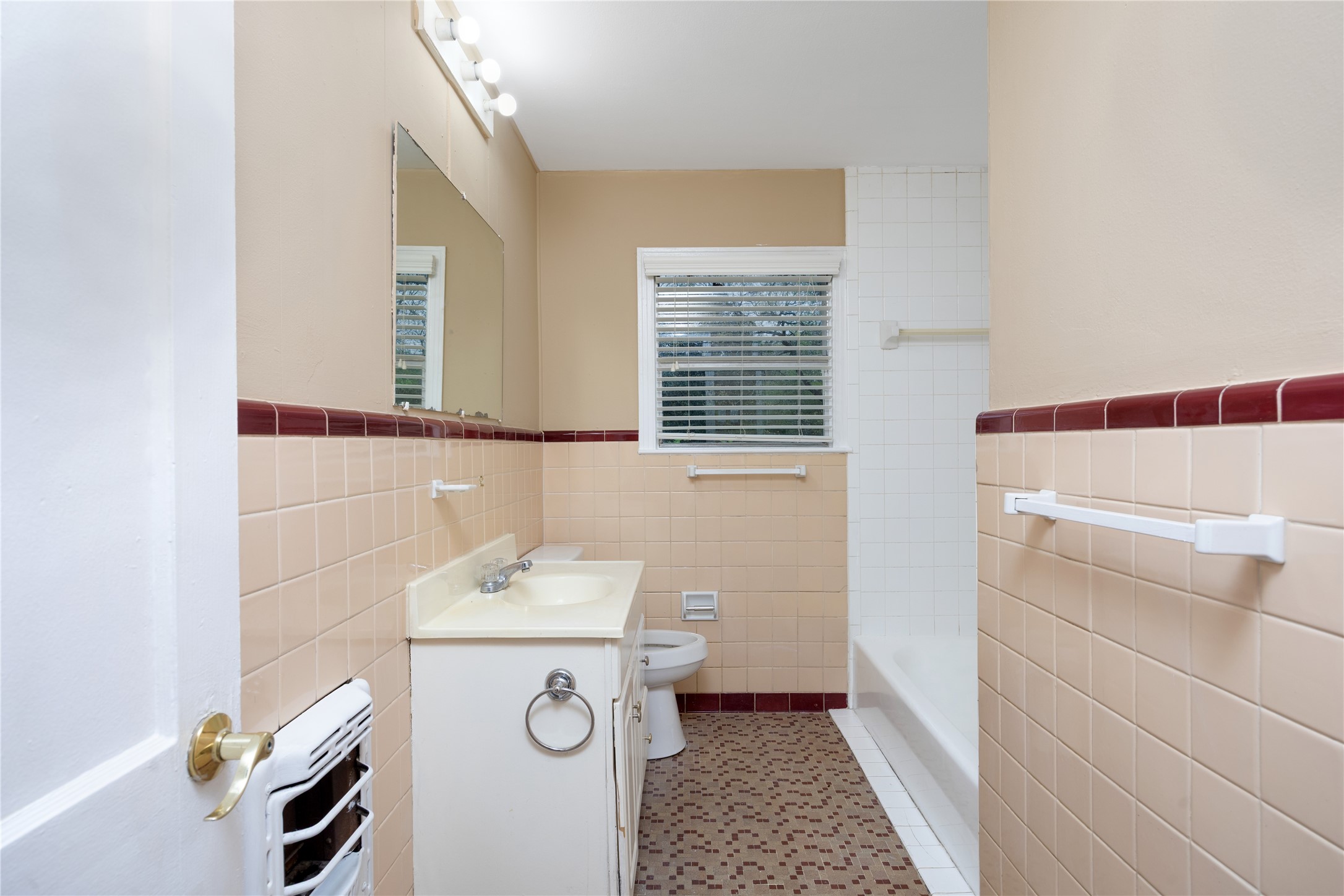 304 Harris Boulevard Conroe, TX 77301 - Photo 15 of 24