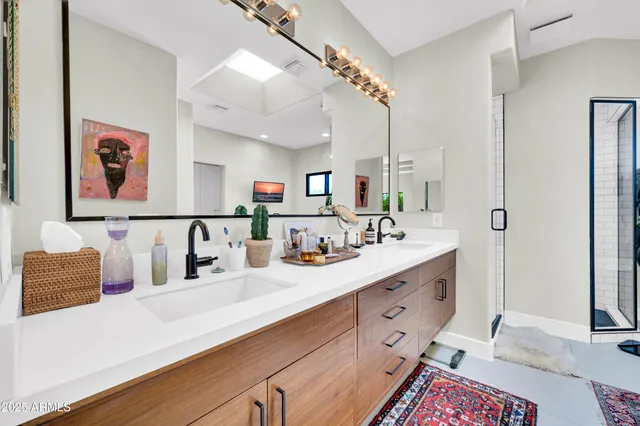 $14,500 | 6139 North 31st Court, Phoenix, AZ 85016