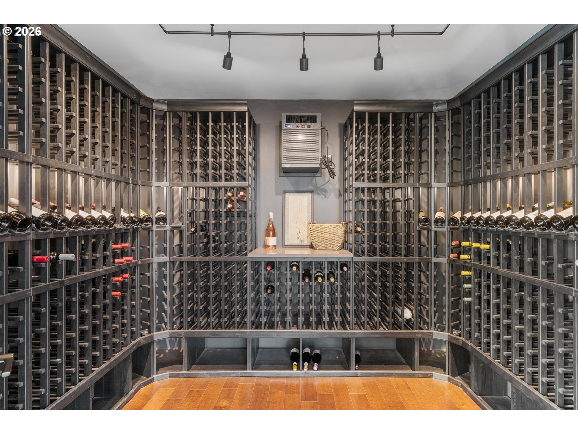 72 Nansen Summit Lake Oswego, OR 97035 - Photo 11 of 48 a bathroom with a bathtub and shower