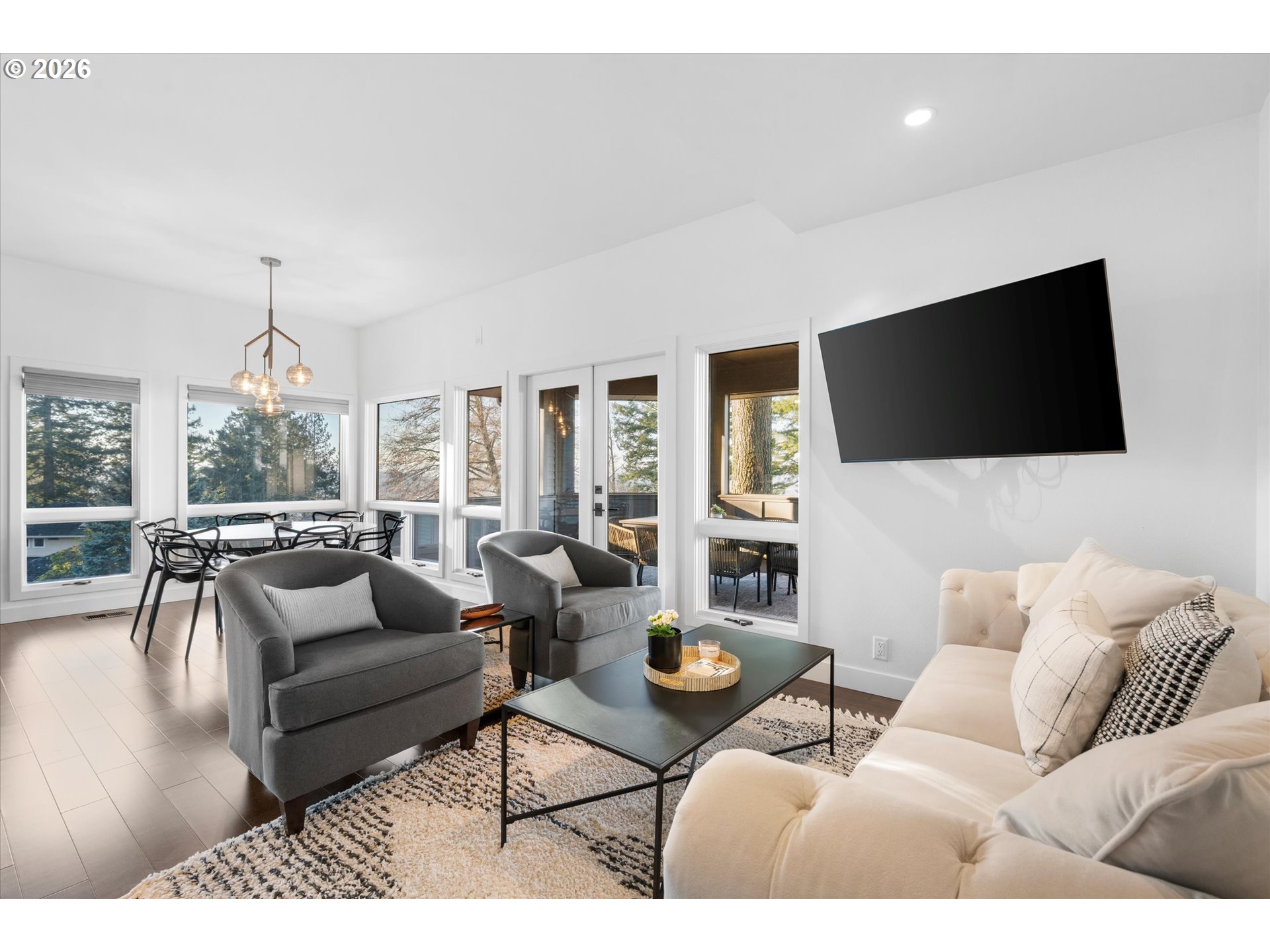 72 Nansen Summit Lake Oswego, OR 97035 - Photo 22 of 48 a living room with furniture and a flat screen tv