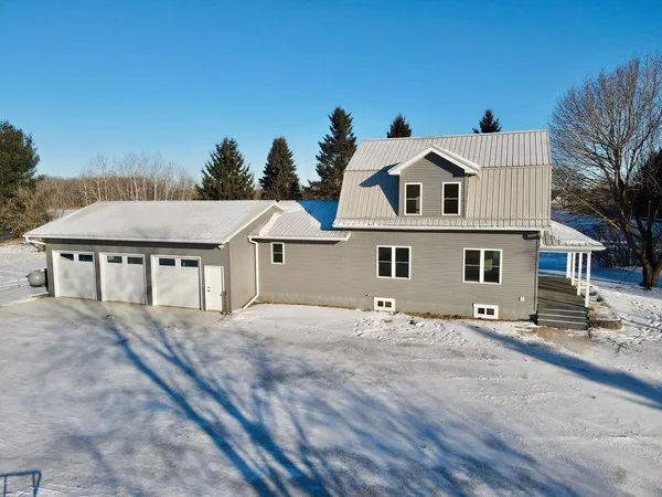 $494,900 | N815 Navarino Road, Shiocton, WI 54170