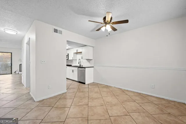 $1,800 | 579 Northridge Road, Atlanta, GA 30350