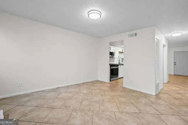 $1,800 | 579 Northridge Road, Atlanta, GA 30350