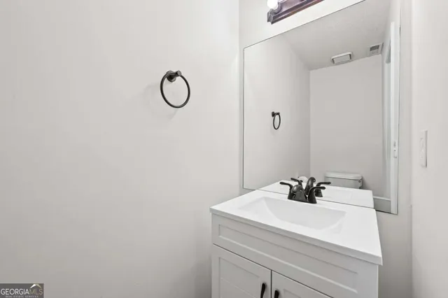 $1,800 | 579 Northridge Road, Atlanta, GA 30350