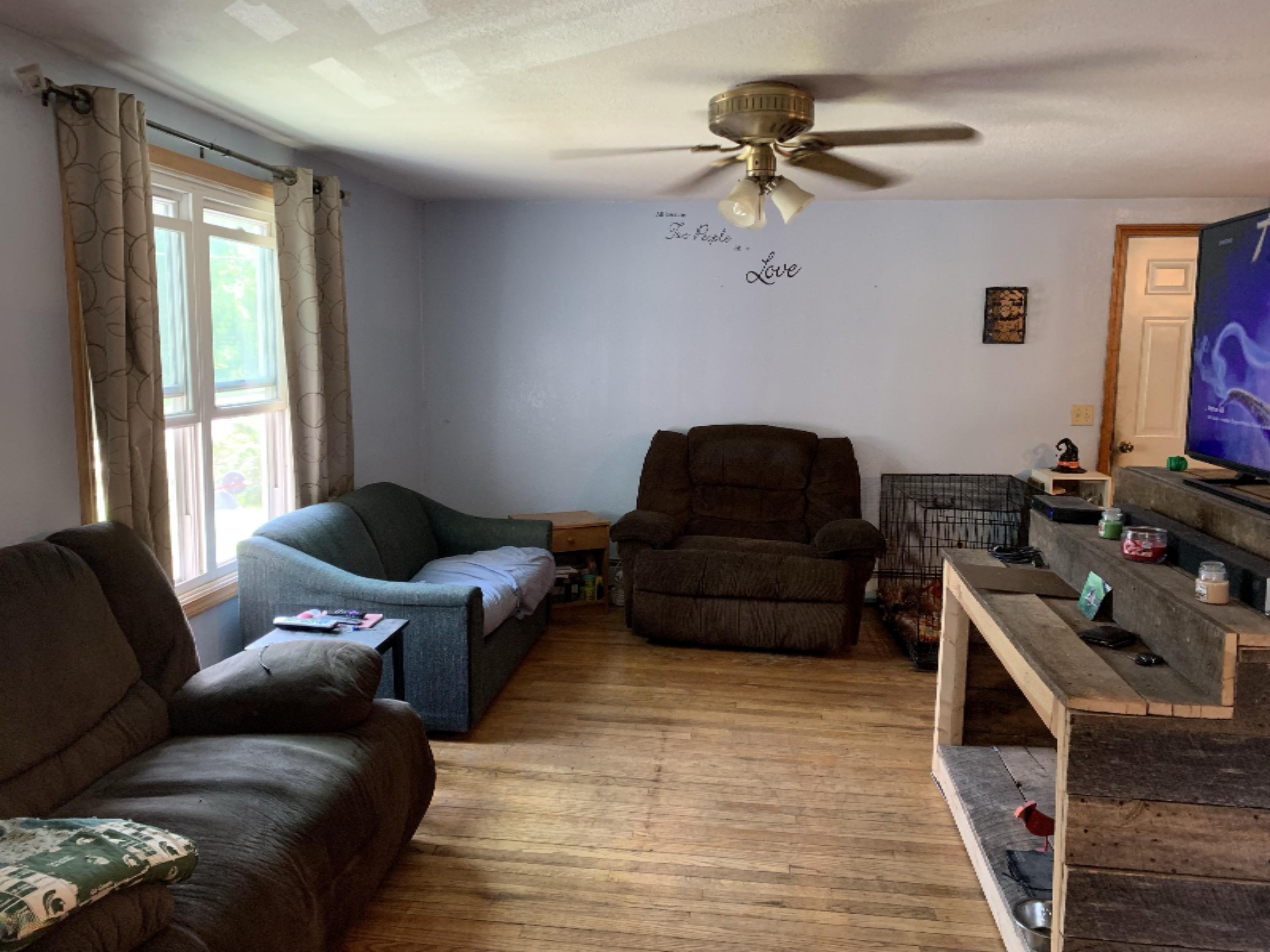 718 North Union City Road Coldwater, MI 49036 - Photo 4 of 26 Living Room
