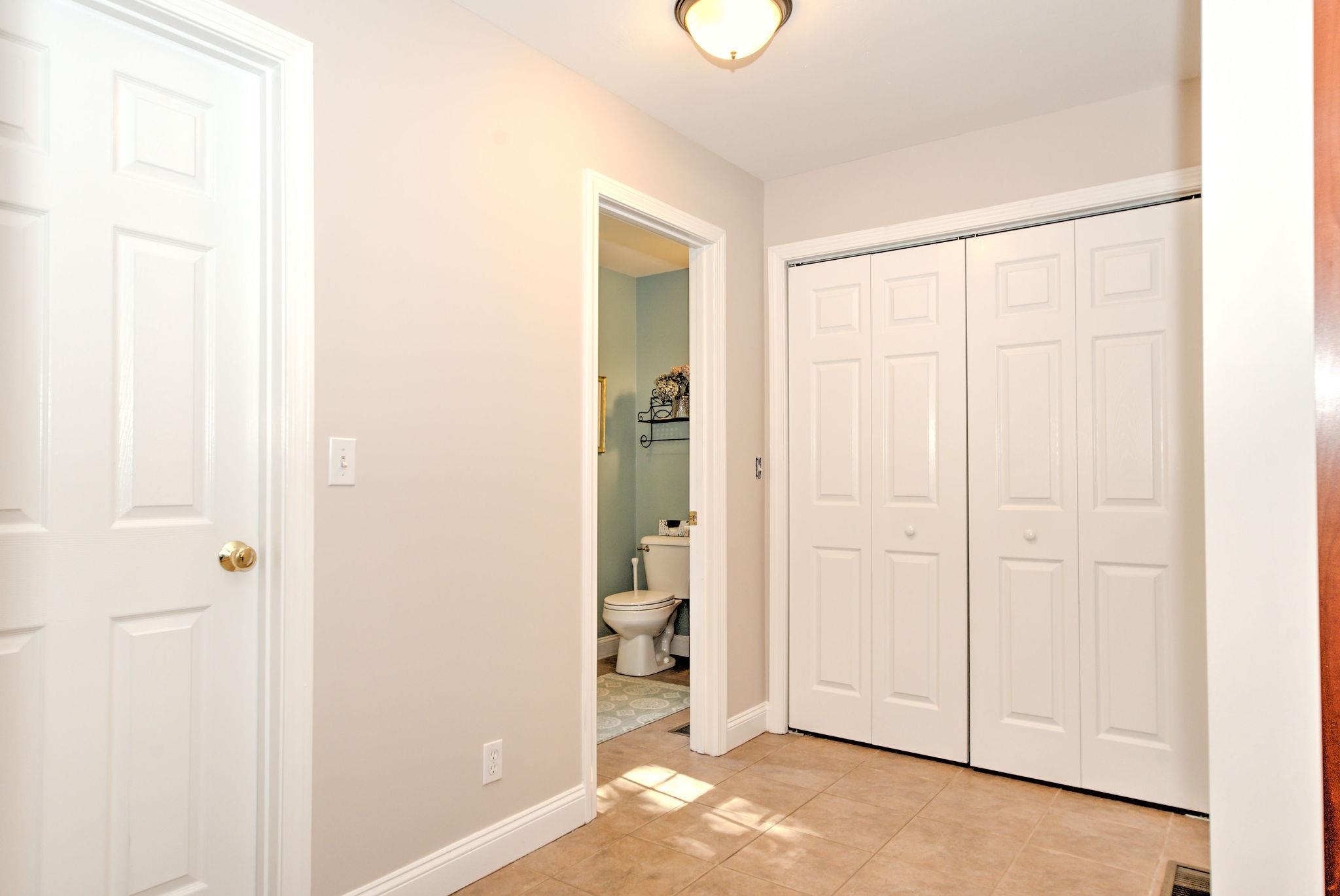 31 Fletcher Road Windham, NH 03087 - Photo 12 of 38