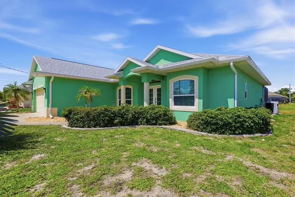 $399,900 | 206 Mariner Lane, Rotonda West, FL 33947