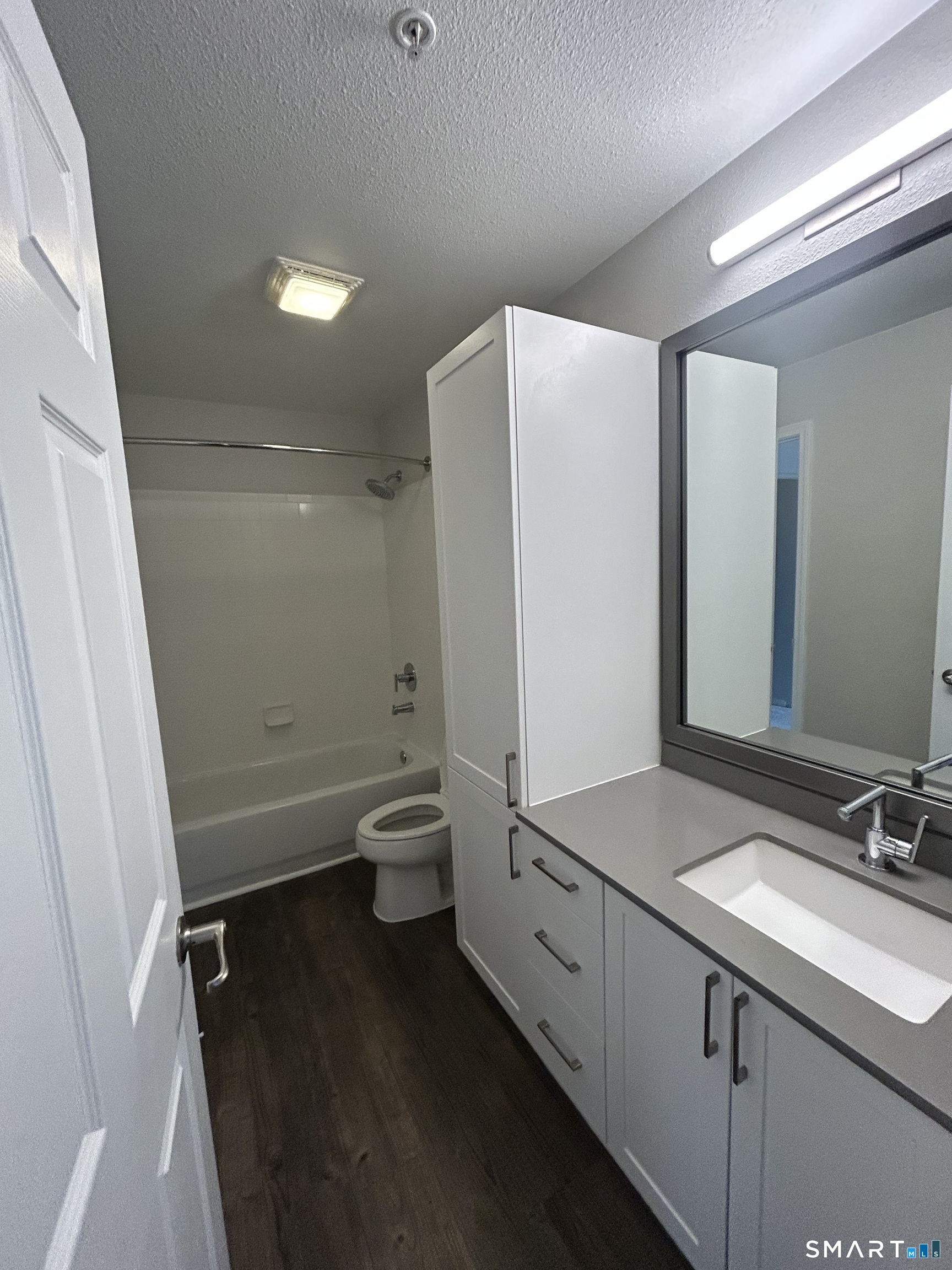 138 Hollow Tree Ridge Road, Unit 2102 Darien, CT 06820 - Photo 18 of 28 Gallery Image 18