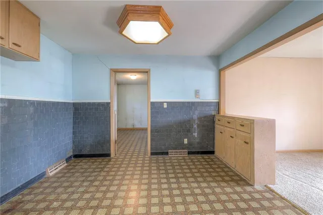 $170,000 | 306 South Iowa Street, Archie, MO 64725