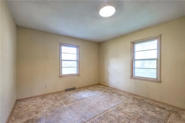 $170,000 | 306 South Iowa Street, Archie, MO 64725