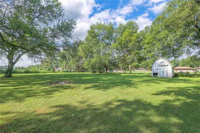 $170,000 | 306 South Iowa Street, Archie, MO 64725