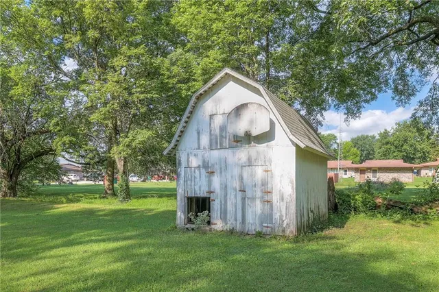 $170,000 | 306 South Iowa Street, Archie, MO 64725