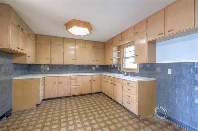 $170,000 | 306 South Iowa Street, Archie, MO 64725