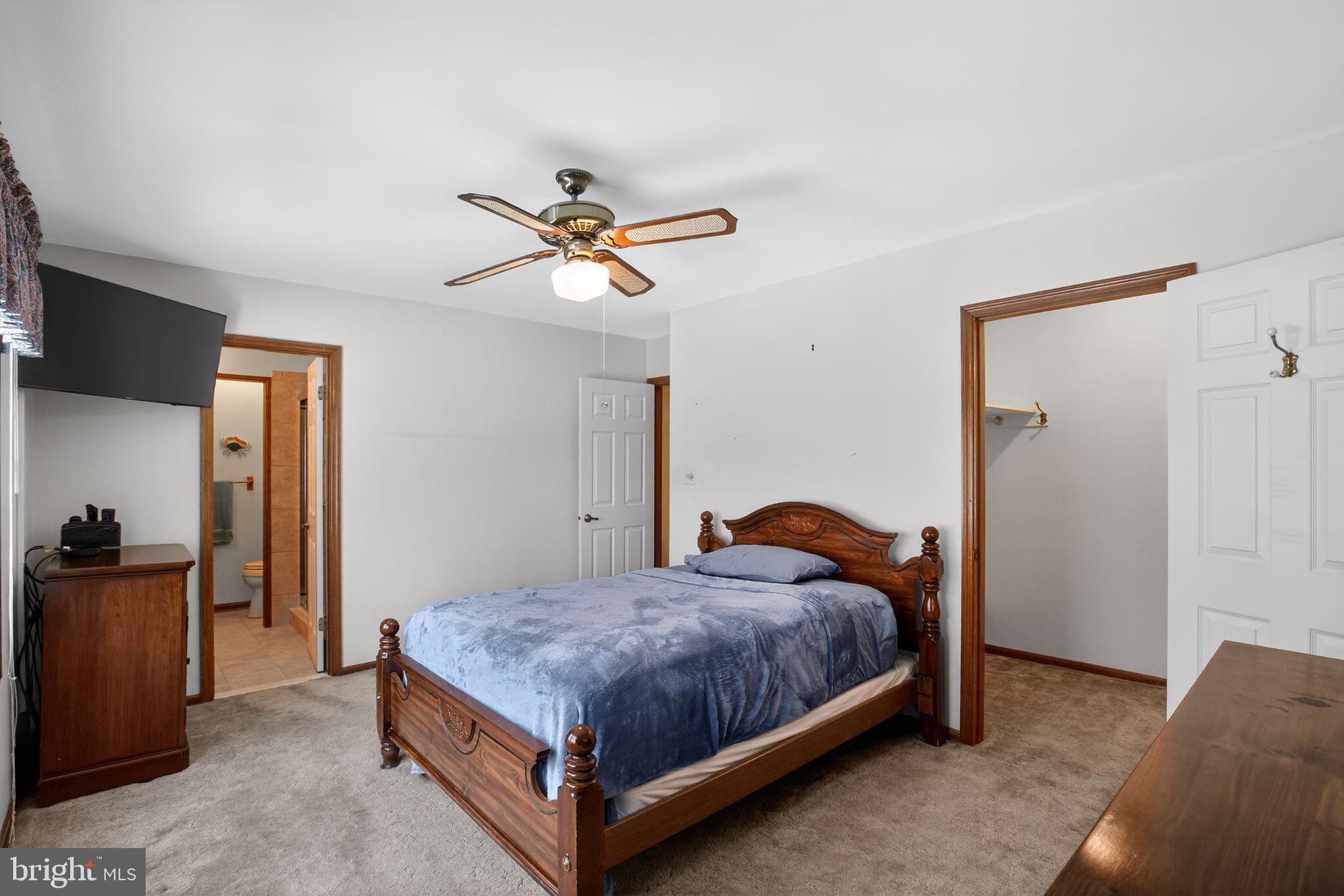 4010 Dalrymple Road Chesapeake Beach, MD 20732 - Photo 14 of 28 Master bedroom