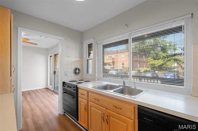 $130,000 | 4298 Chateau De Ville Drive, Unit A, St. Louis, MO 63129