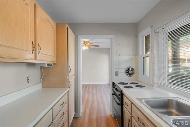 $130,000 | 4298 Chateau De Ville Drive, Unit A, St. Louis, MO 63129