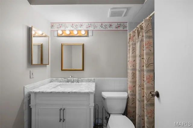 $130,000 | 4298 Chateau De Ville Drive, Unit A, St. Louis, MO 63129