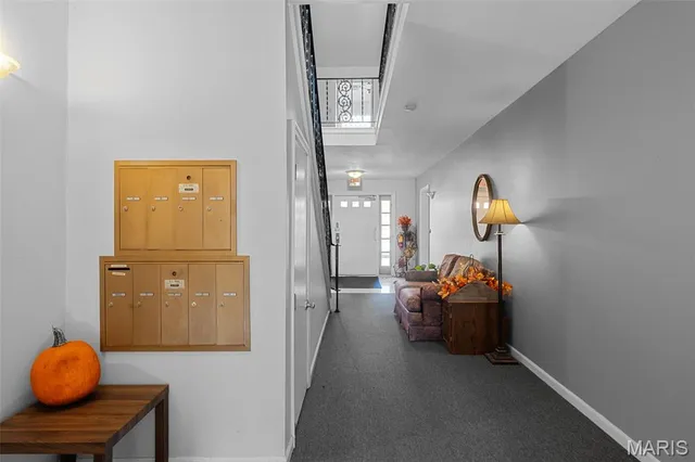 $130,000 | 4298 Chateau De Ville Drive, Unit A, St. Louis, MO 63129