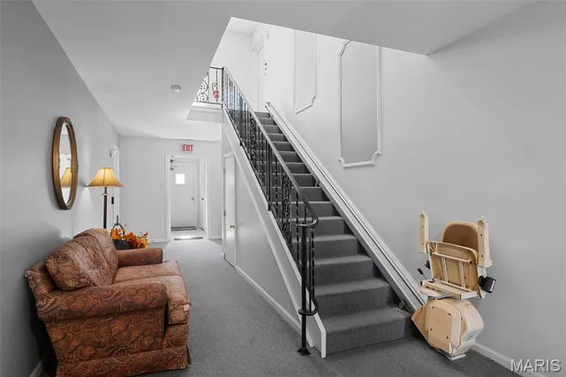 $130,000 | 4298 Chateau De Ville Drive, Unit A, St. Louis, MO 63129