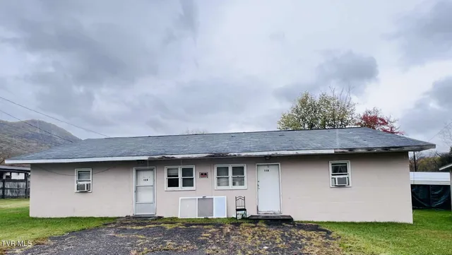 $145,000 | 2809 2nd Avenue, Big Stone Gap, VA 24219