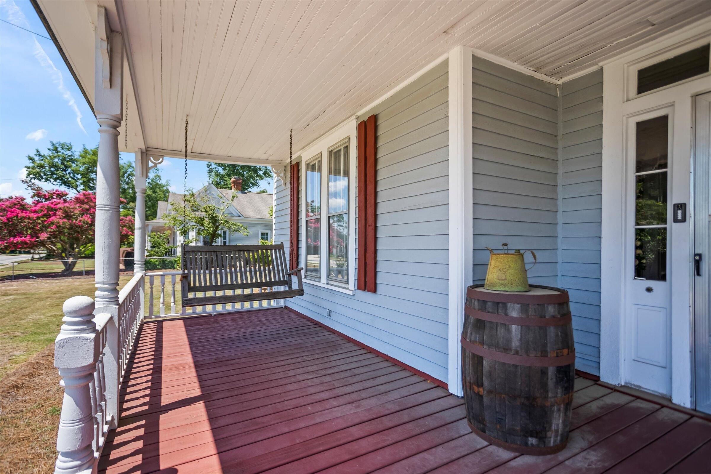 818 Calhoun Street Johnston, SC 29832 - Photo 8 of 49