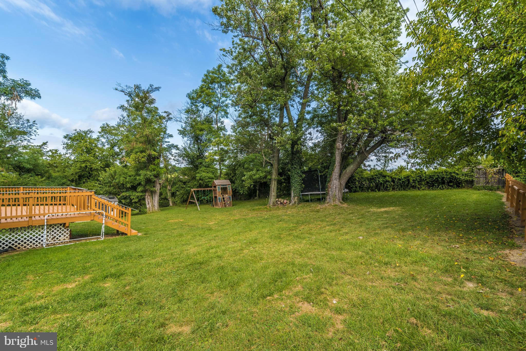 23800 Ridge Road Germantown, MD 20876 - Photo 5 of 26 Exterior (General)
