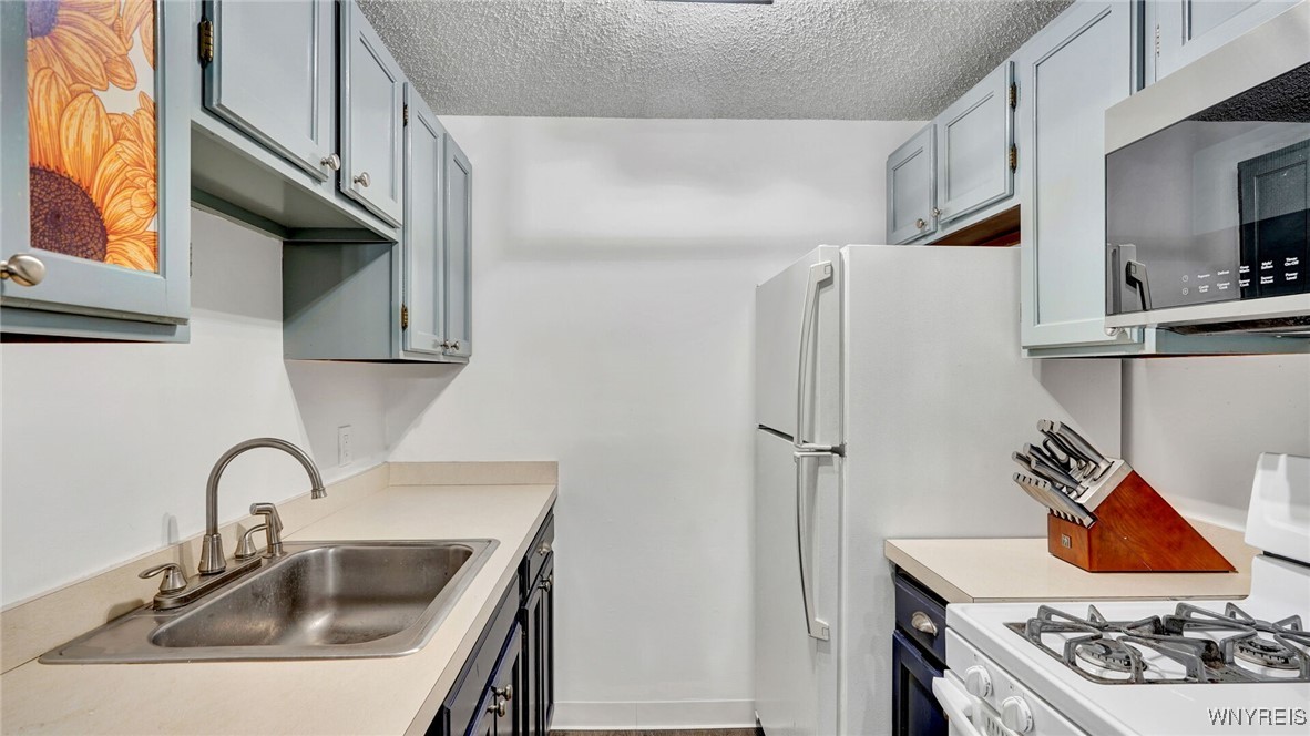 3911 Bowen Road Lancaster, NY 14086 - Photo 11 of 22