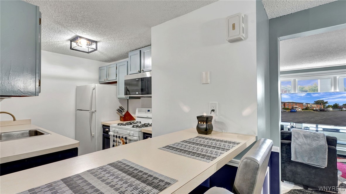 3911 Bowen Road Lancaster, NY 14086 - Photo 10 of 22