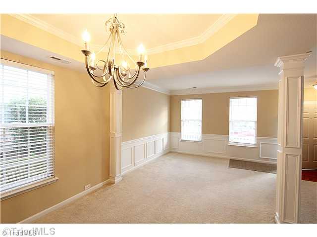 836 Jennifer Lane High Point, NC 27265 - Photo 4 of 16 Living Room.