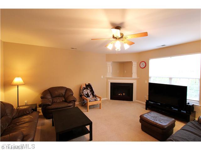 836 Jennifer Lane High Point, NC 27265 - Photo 7 of 16 Den/Family/Great Room.