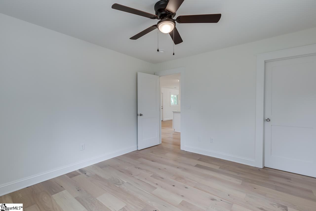 571 Lowndes Hill Road Greenville, SC 29607 - Photo 14 of 17 Gallery Image 14