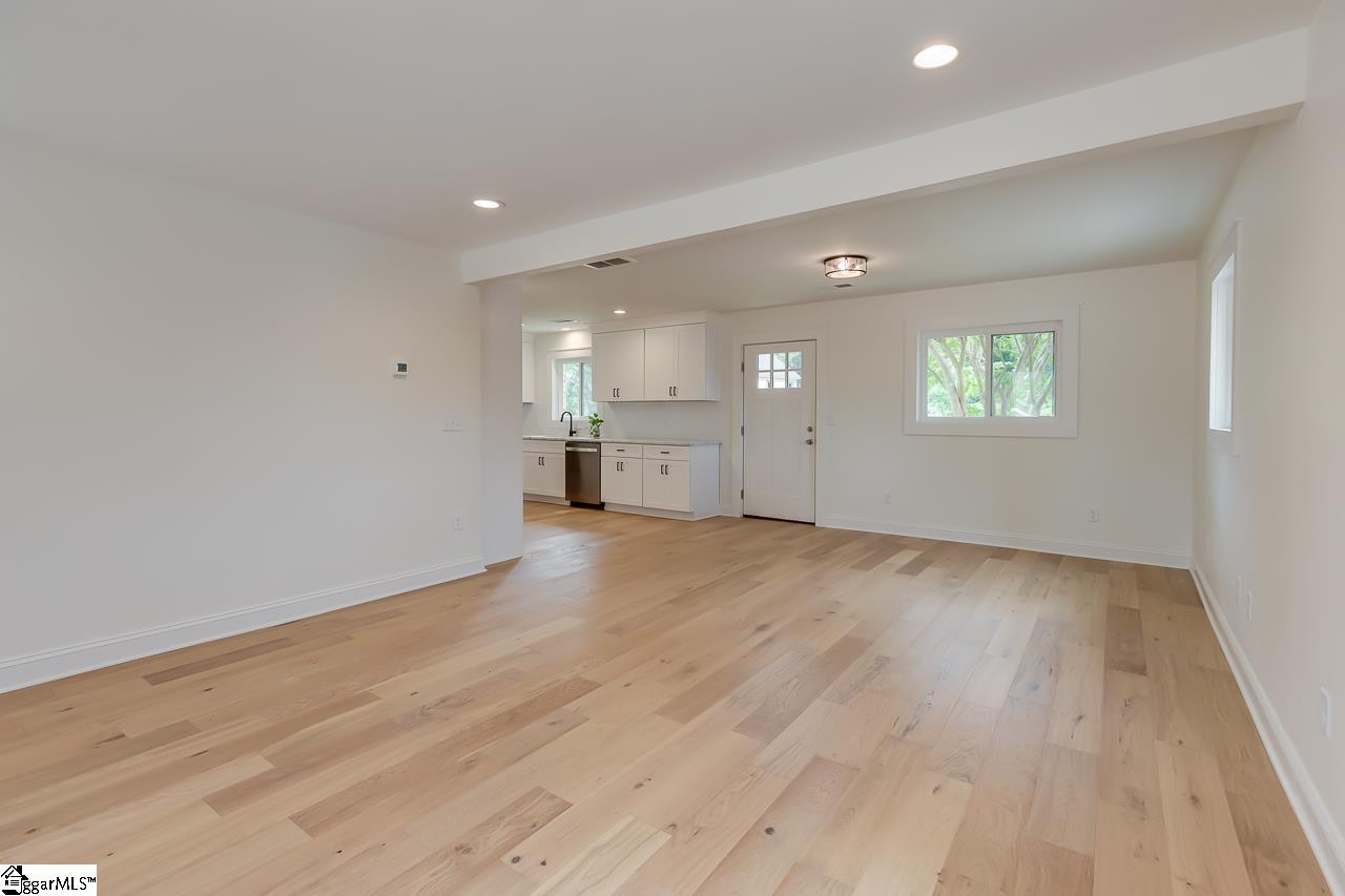 571 Lowndes Hill Road Greenville, SC 29607 - Photo 5 of 17 Gallery Image 5