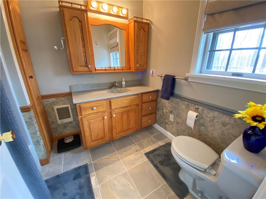 202 West Methodist Road Greenville, PA 16125 - Photo 19 of 25 a bathroom with a toilet sink and mirror